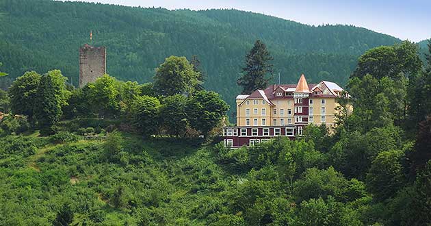 Holidays in the castle hotel in the Black Forest, holiday between Offenburg, Freudenstadt, Villingen-Schwenningen and Freiburg im Breisgau