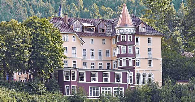 Holidays in the castle hotel in the Black Forest, holiday between Offenburg, Freudenstadt, Villingen-Schwenningen and Freiburg im Breisgau