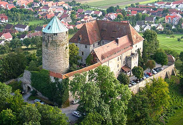 Castle hotel in Mid Franconia between Rothenburg ob der Tauber and the rococo town Ansbach